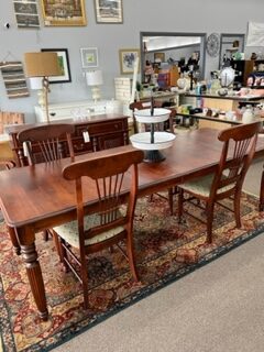Cherry Canadel Table Chairs