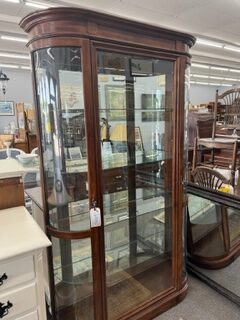 Round Sided Lighted China Cabinet Curio