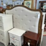 queen tufted headboard