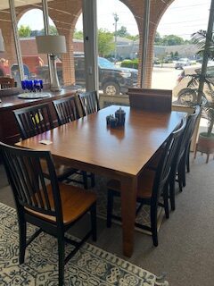 Klaussner table and chairs