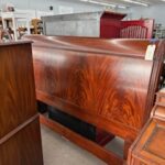 Henkel Harris sleigh bed