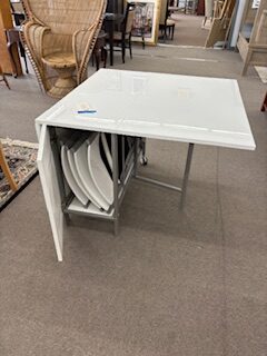 laminate table and chairs