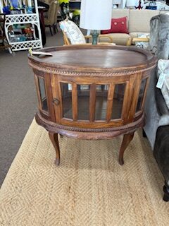 oval display table
