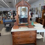 marble top East Lake